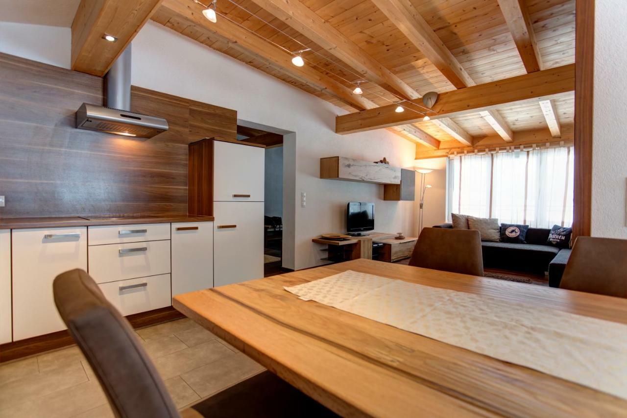 Apartamento Haus Mattle Pettneu am Arlberg Exterior foto